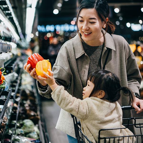 La comida que comes hace más que llenarte. Las nutricionistas certificadas como Kelsey Henry lo ayudan a aprovechar el poder de los alimentos para mejorar su salud.